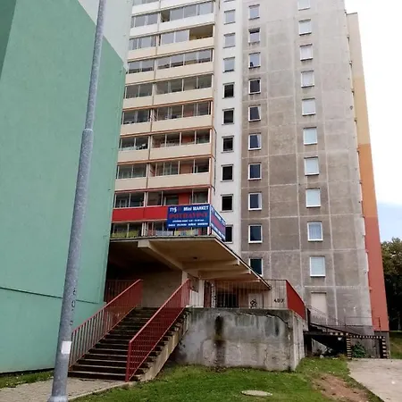 - Brnenska *