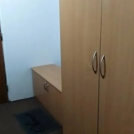 - Brnenska *